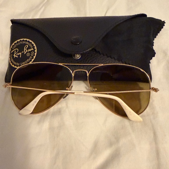 Ray-Ban Aviator Gradient Sunglasses - Picture 5 of 7